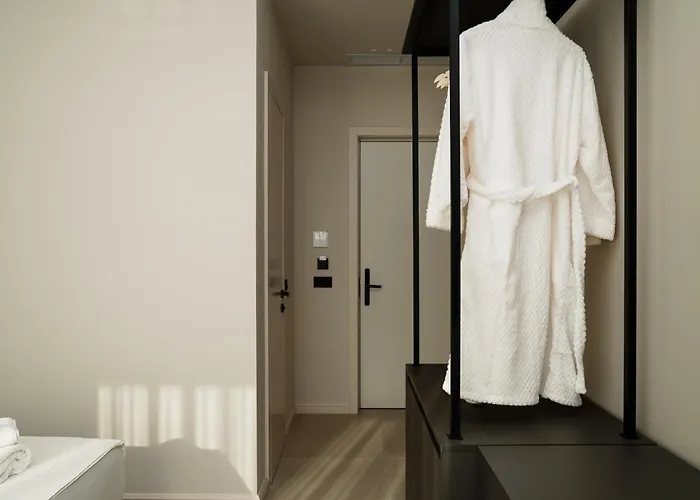 Hotel Diamar Shkallnur