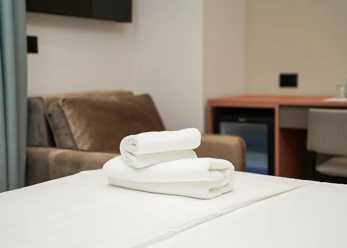 Hotel Diamar Shkallnur